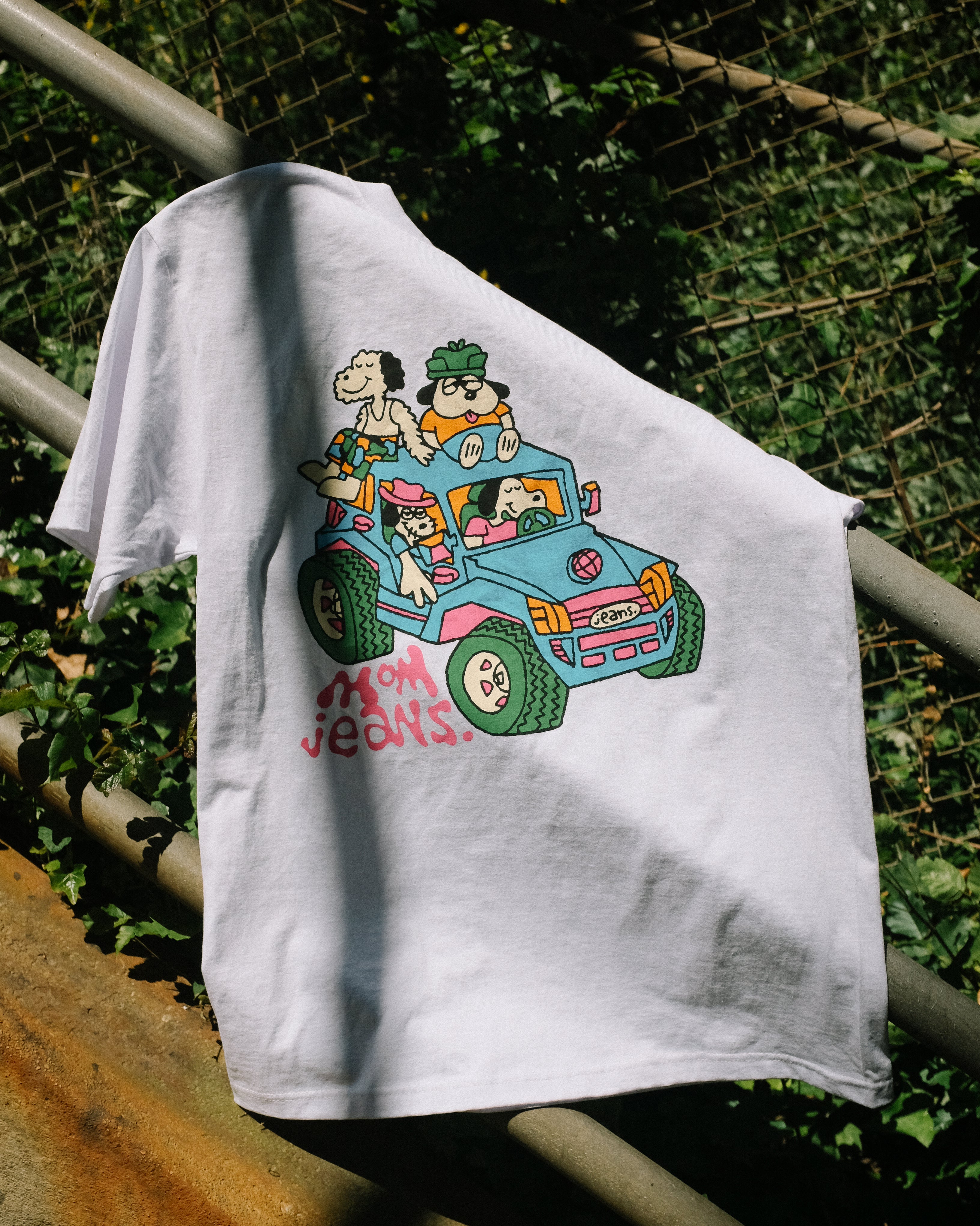 Gorillaz Mock Tee – Mom Jeans Band